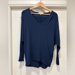 Amour Vert Navy V-Neck Long Sleeve Top
